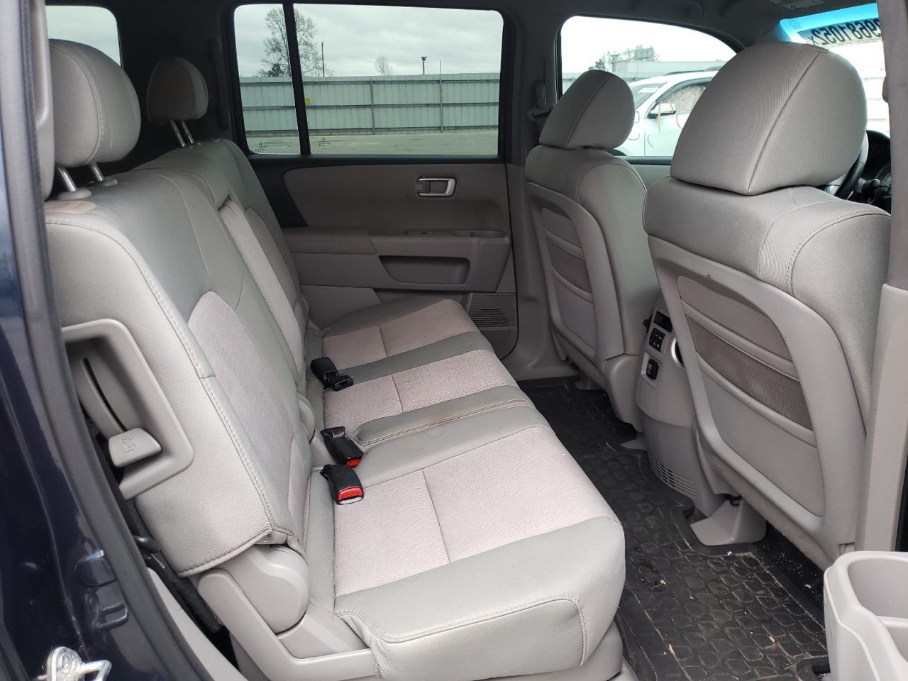 Photo 6 from auction – 2011 HONDA PILOT EX with VIN 5FNYF3H42BB047741