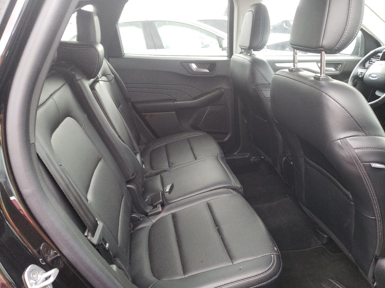 Photo 6 from auction – 2021 FORD ESCAPE SEL with VIN 1FMCU9H91MUA85370