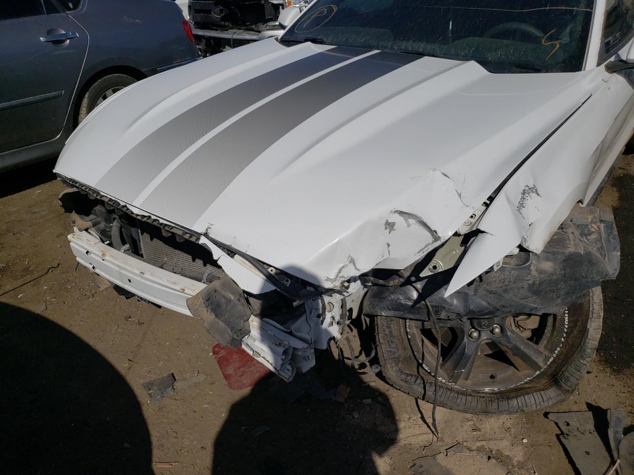Photo 9 from auction – 2016 FORD MUSTANG with VIN 1FA6P8AM7G5253065