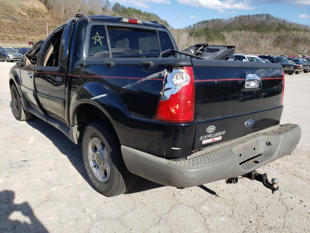 Photo 3 from auction – 2002 FORD EXPLORER S with VIN 1FMZU77E02UB67262
