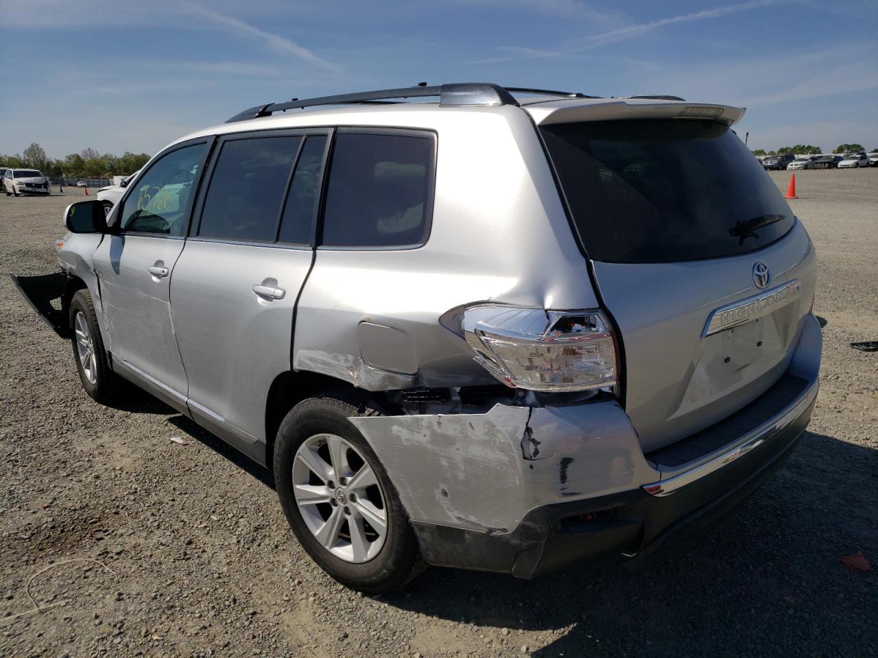 Photo 3 from auction – 2012 TOYOTA HIGHLANDER with VIN 5TDZK3EH4CS050189