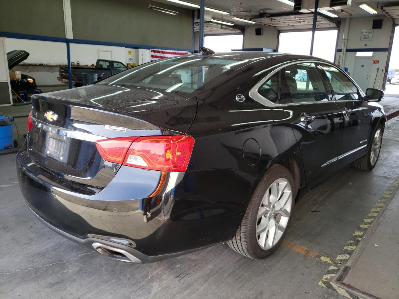 Photo 4 from auction – 2019 CHEVROLET IMPALA PRE with VIN 2G1105S36K9105099