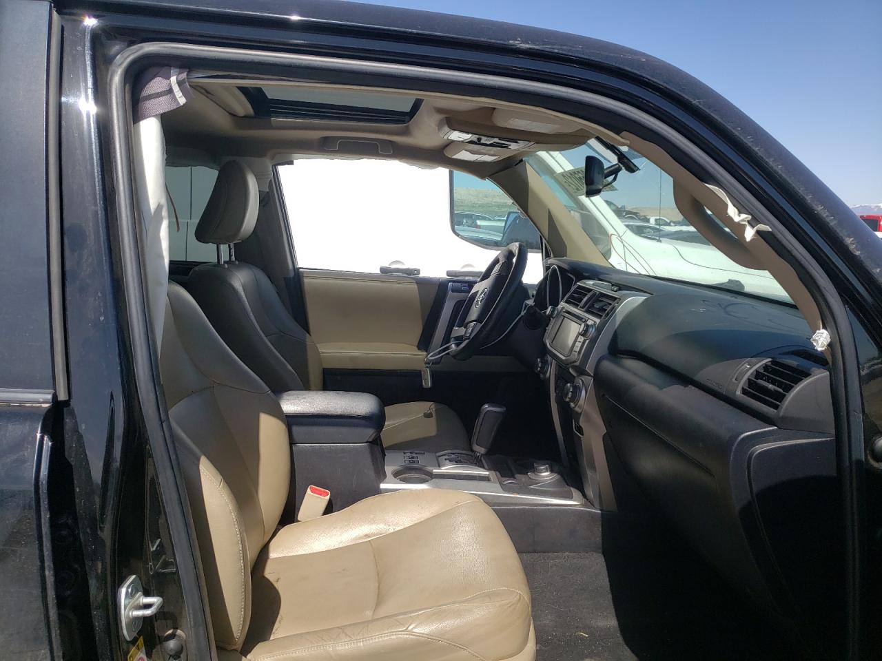 Photo 5 from auction – 2013 TOYOTA 4RUNNER SR with VIN JTEBU5JR2D5150350