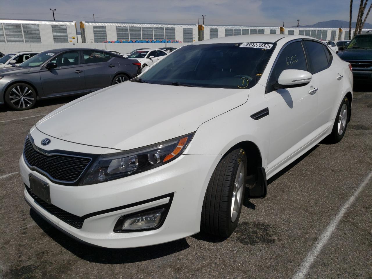 Photo 2 from auction – 2015 KIA OPTIMA LX with VIN 5XXGM4A74FG423340