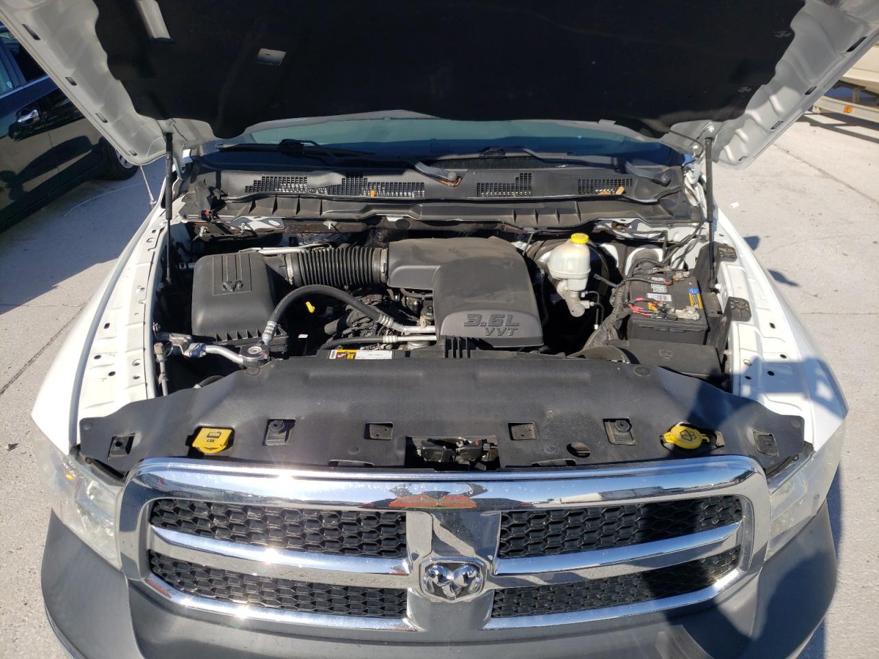 Photo 7 from auction – 2016 RAM 1500 ST with VIN 3C6JR6AG0GG317993
