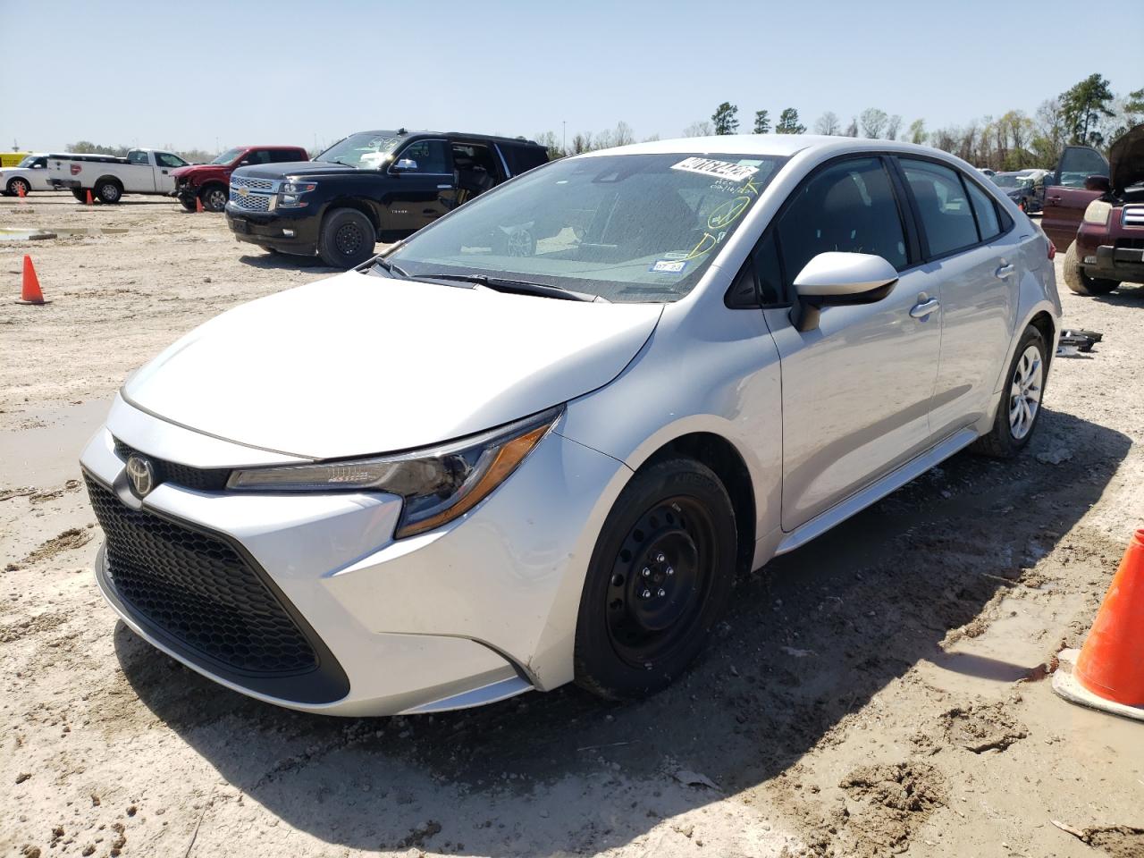 Photo 2 from auction – 2022 TOYOTA COROLLA LE with VIN 5YFEPMAE1NP274632