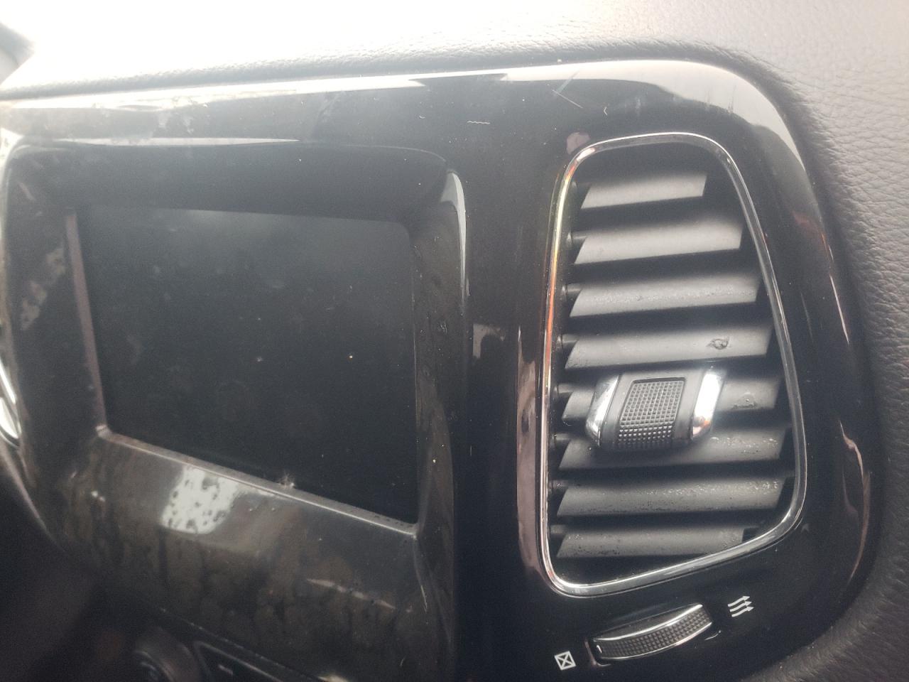 Photo 9 from auction – 2018 JEEP COMPASS LA with VIN 3C4NJCBB0JT327294
