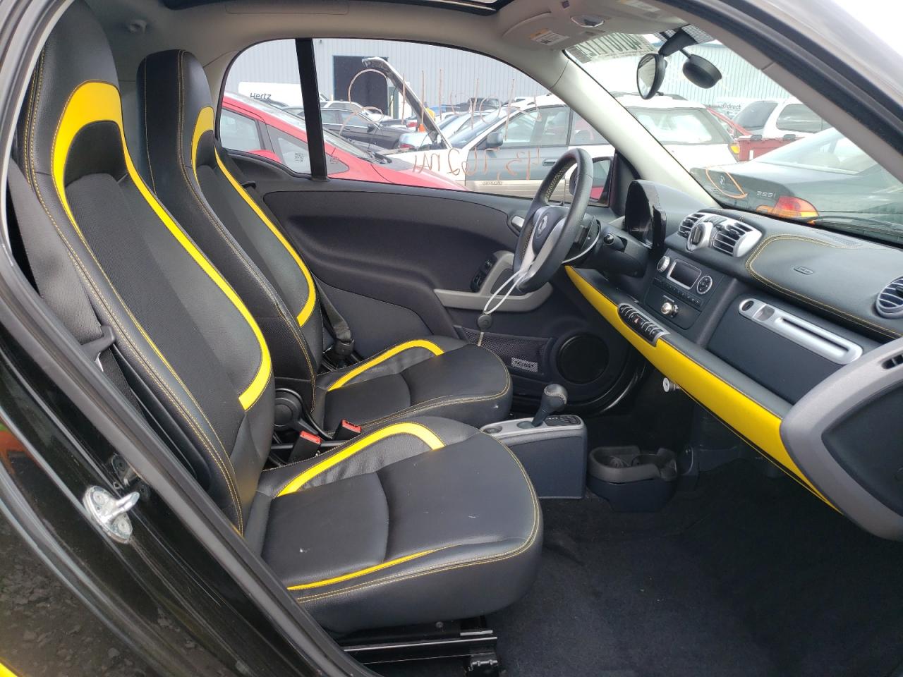Photo 5 from auction – 2013 SMART FORTWO PUR with VIN WMEEJ3BA4DK718009