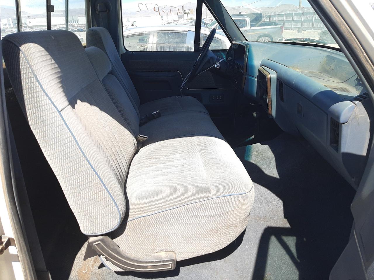 Photo 5 from auction – 1990 FORD F150 with VIN 2FTEF14N2LCA56499