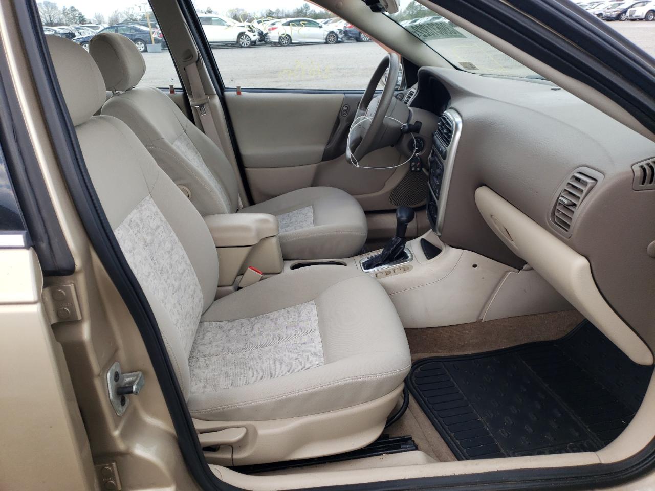 Photo 5 from auction – 2004 SATURN S-SERIES with VIN 1G8JD84RX4Y516657