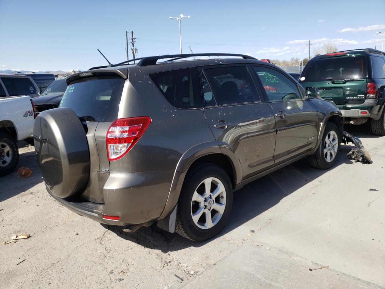 Photo 4 from auction – 2010 TOYOTA RAV4 LIMIT with VIN JTMDF4DV5A5030841