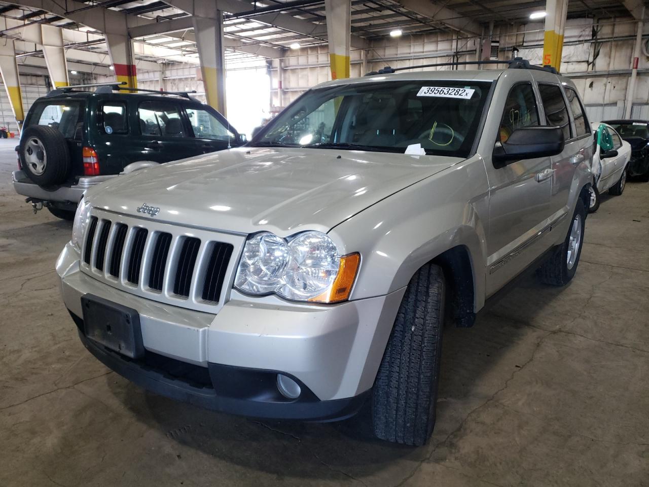 Photo 2 from auction – 2010 JEEP GRAND CHER with VIN 1J4PR4GK5AC141739