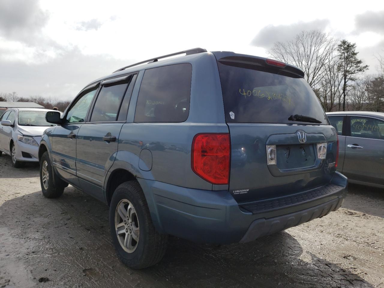 Photo 3 from auction – 2005 HONDA PILOT EXL with VIN 5FNYF18525B057090