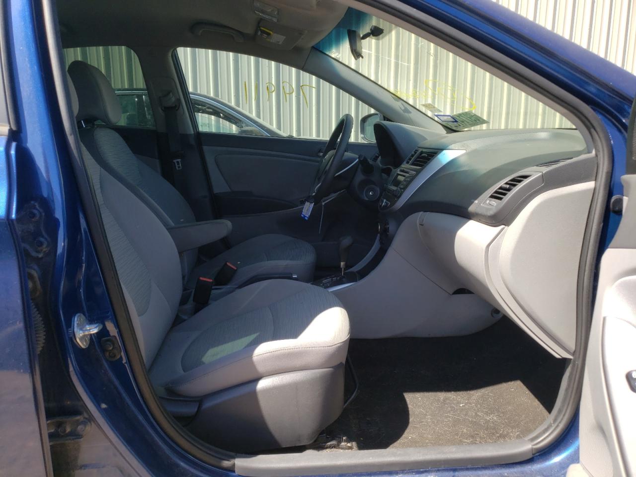 Photo 5 from auction – 2017 HYUNDAI ACCENT SE with VIN KMHCT4AE4HU206640