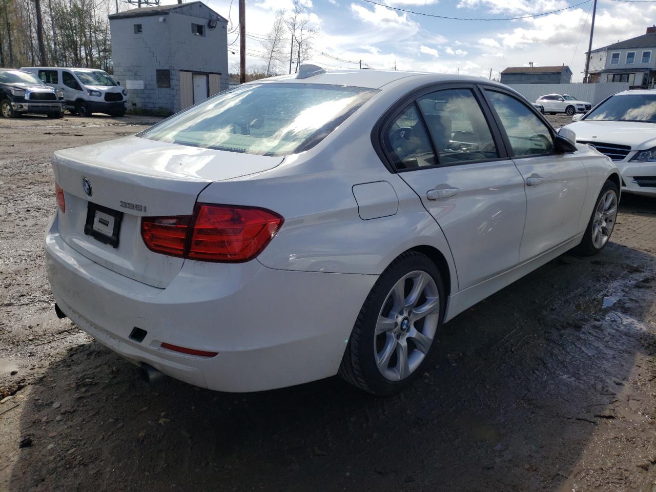 Photo 4 from auction – 2012 BMW 335 I with VIN WBA3A9G50CNN67703
