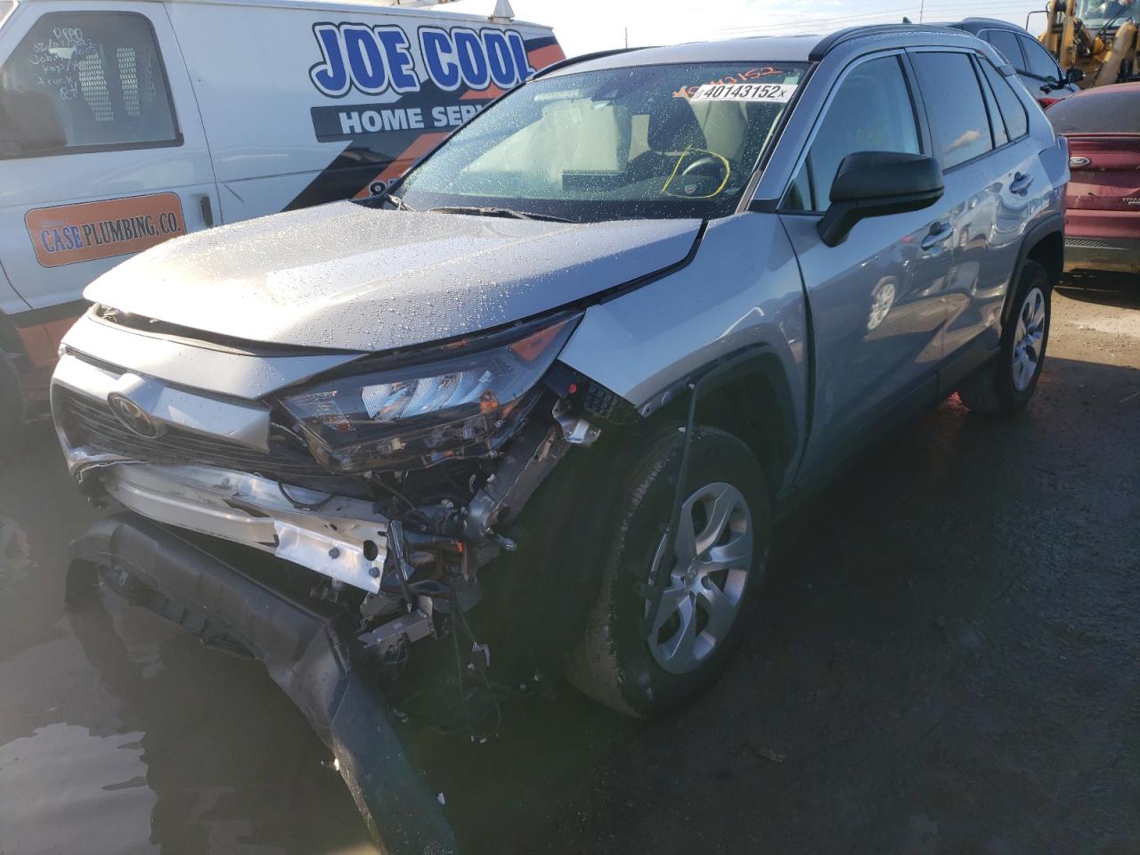 Photo 2 from auction – 2019 TOYOTA RAV4 LE with VIN 2T3H1RFV3KW055757