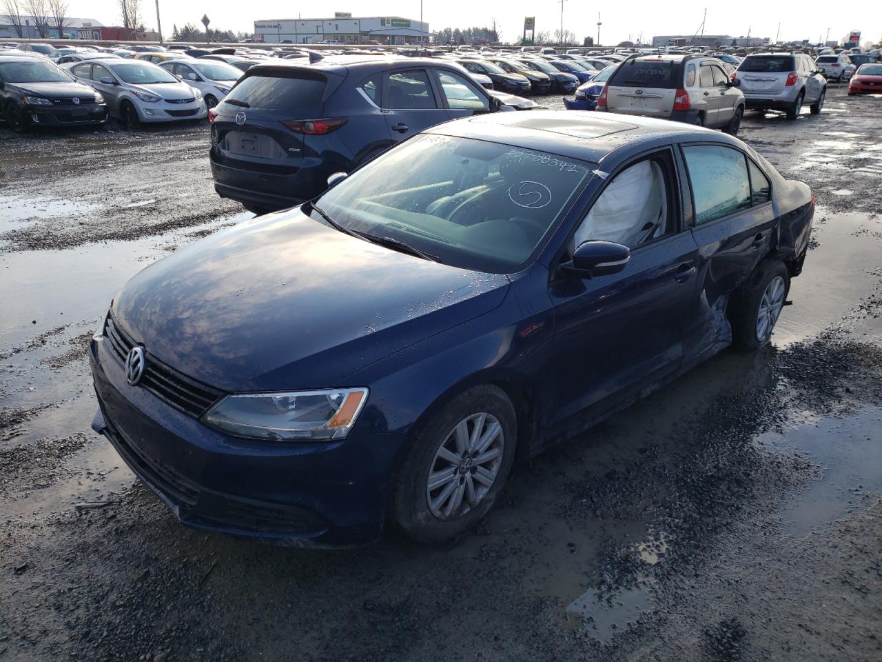 Photo 2 from auction – 2014 VOLKSWAGEN JETTA SE with VIN 3VWDK7AJ2EM415656