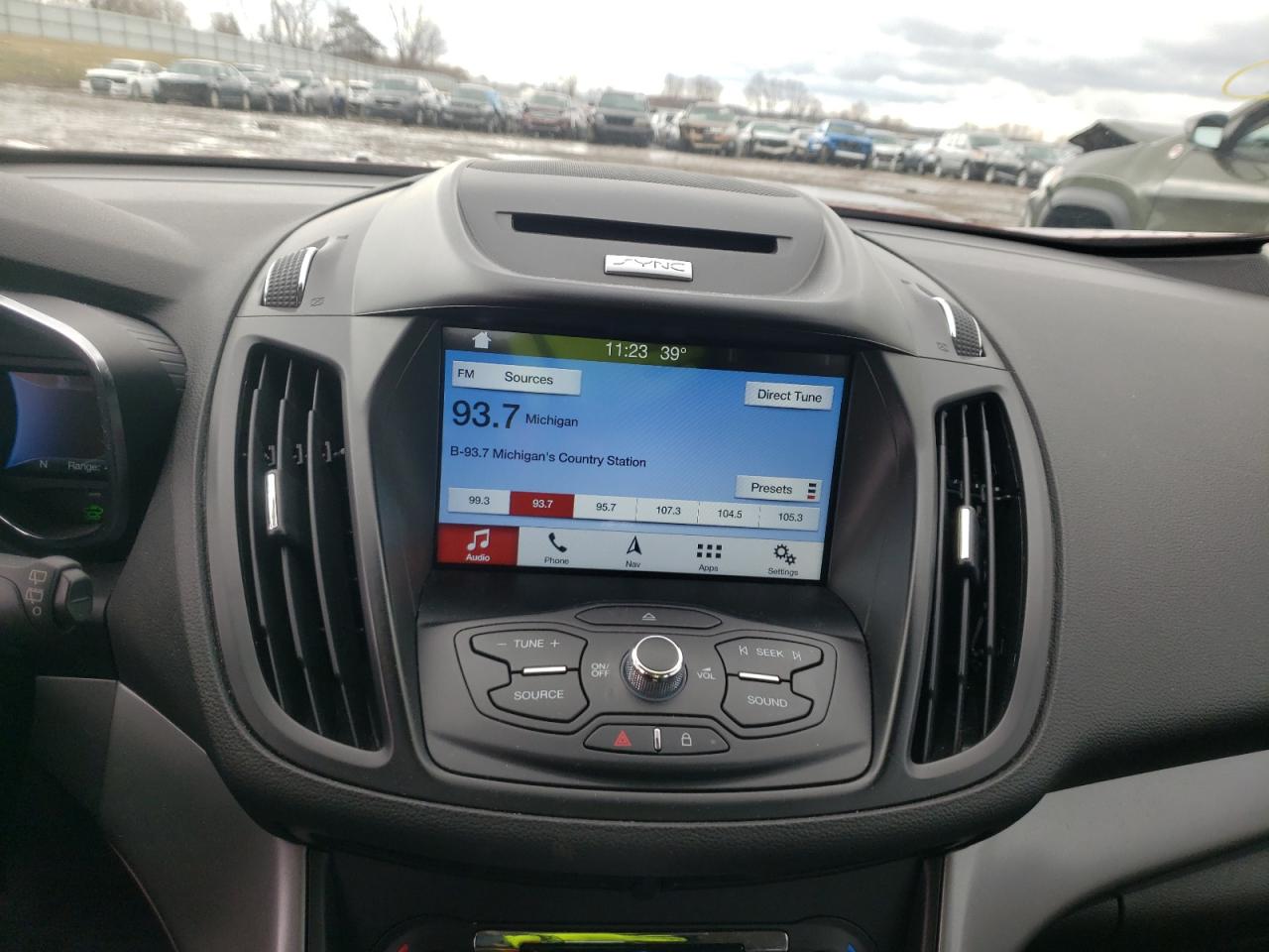 Photo 9 from auction – 2016 FORD C-MAX SE with VIN 1FADP5AU7GL104589