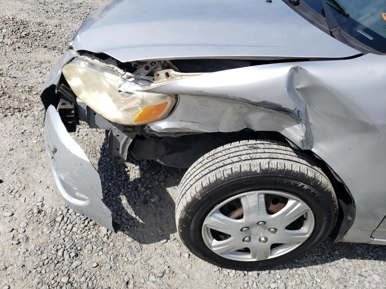 Zdjęcie 9 z aukcji – 2005 TOYOTA COROLLA CE z VIN 2T1BR32E55C416521