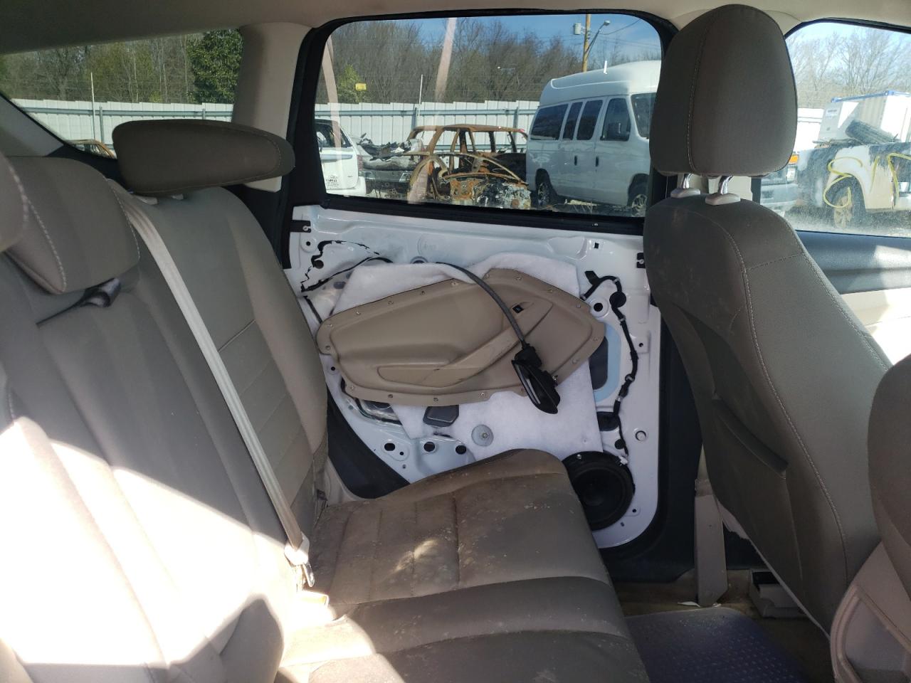 Photo 9 from auction – 2014 FORD ESCAPE SE with VIN 1FMCU0GX1EUA52253