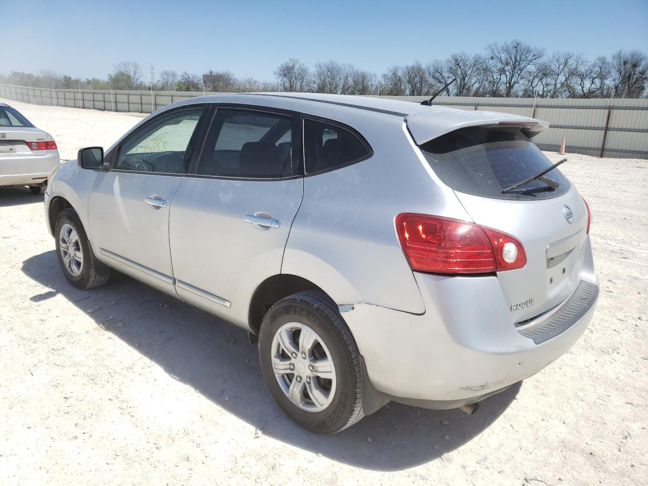 Photo 3 from auction – 2011 NISSAN ROGUE S with VIN JN8AS5MT7BW166293