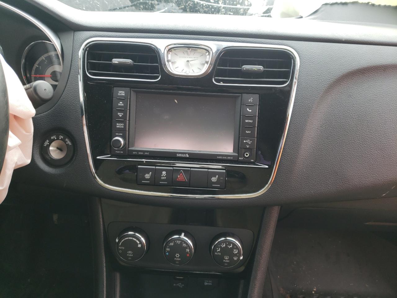 Photo 9 from auction – 2012 CHRYSLER 200 LIMITE with VIN 1C3CCBCBXCN188132
