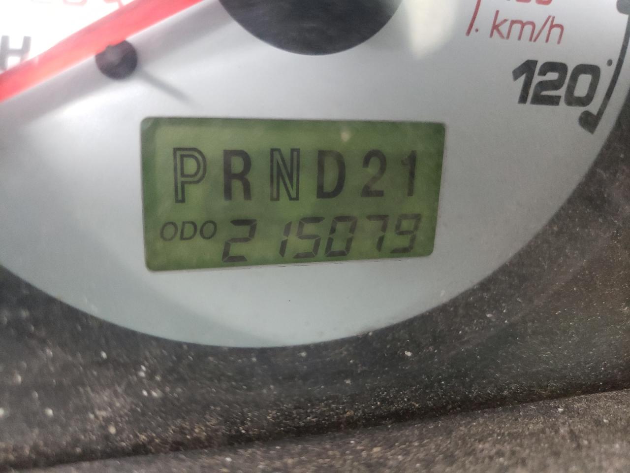 Photo 8 from auction – 2004 FORD ESCAPE XLS with VIN 1FMYU92104KA22040