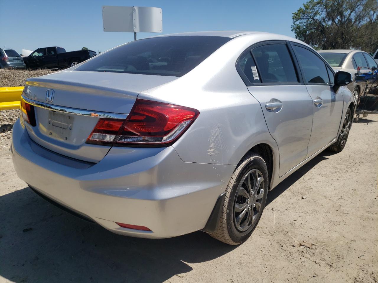 Photo 4 from auction – 2013 HONDA CIVIC LX with VIN 19XFB2F5XDE014004