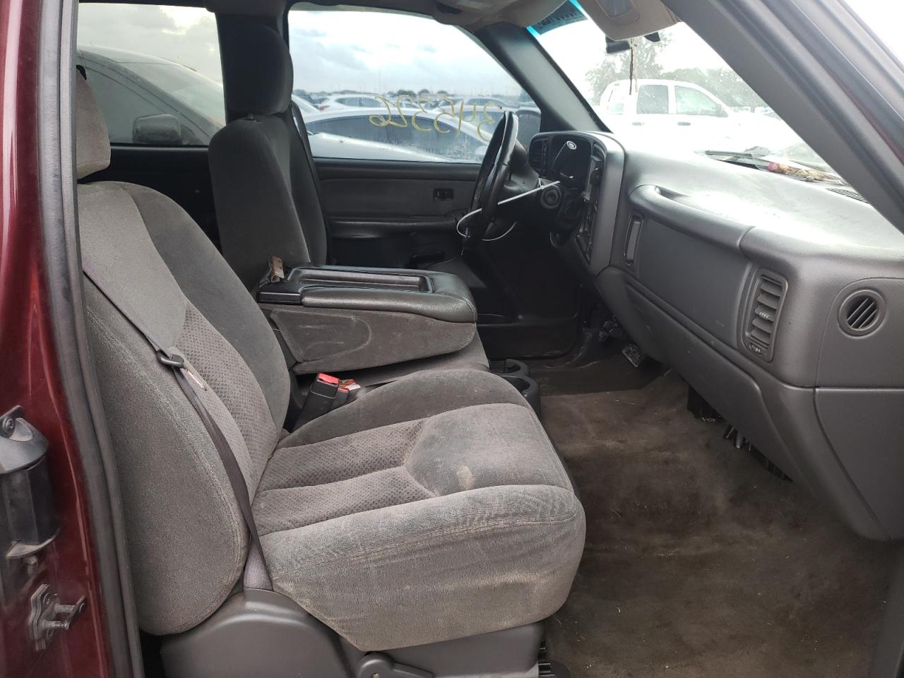 Photo 5 from auction – 2003 CHEVROLET SILVERADO with VIN 2GCEK19TX31188246
