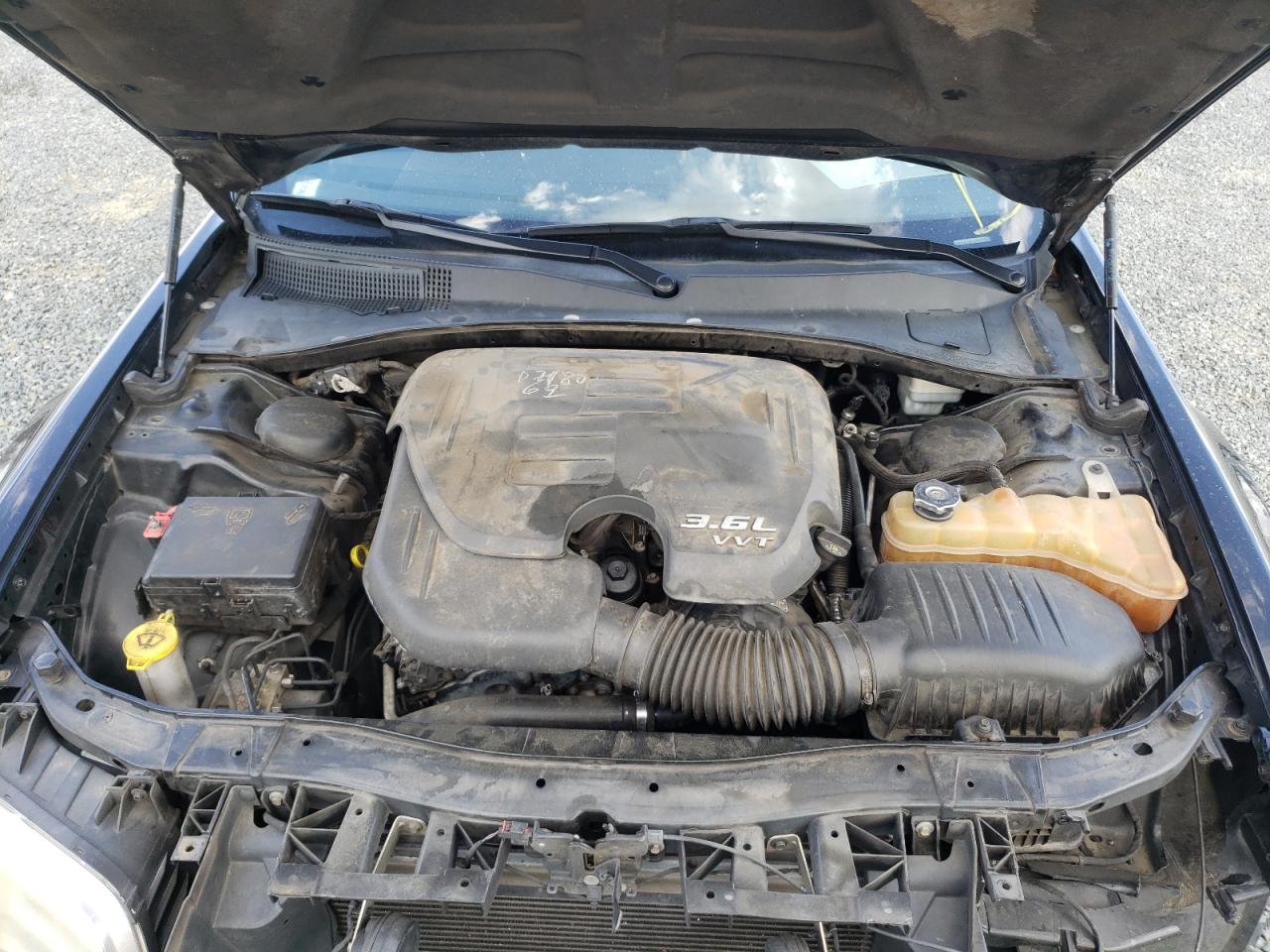 Photo 7 from auction – 2012 CHRYSLER 300 LIMITE with VIN 2C3CCACG7CH205953