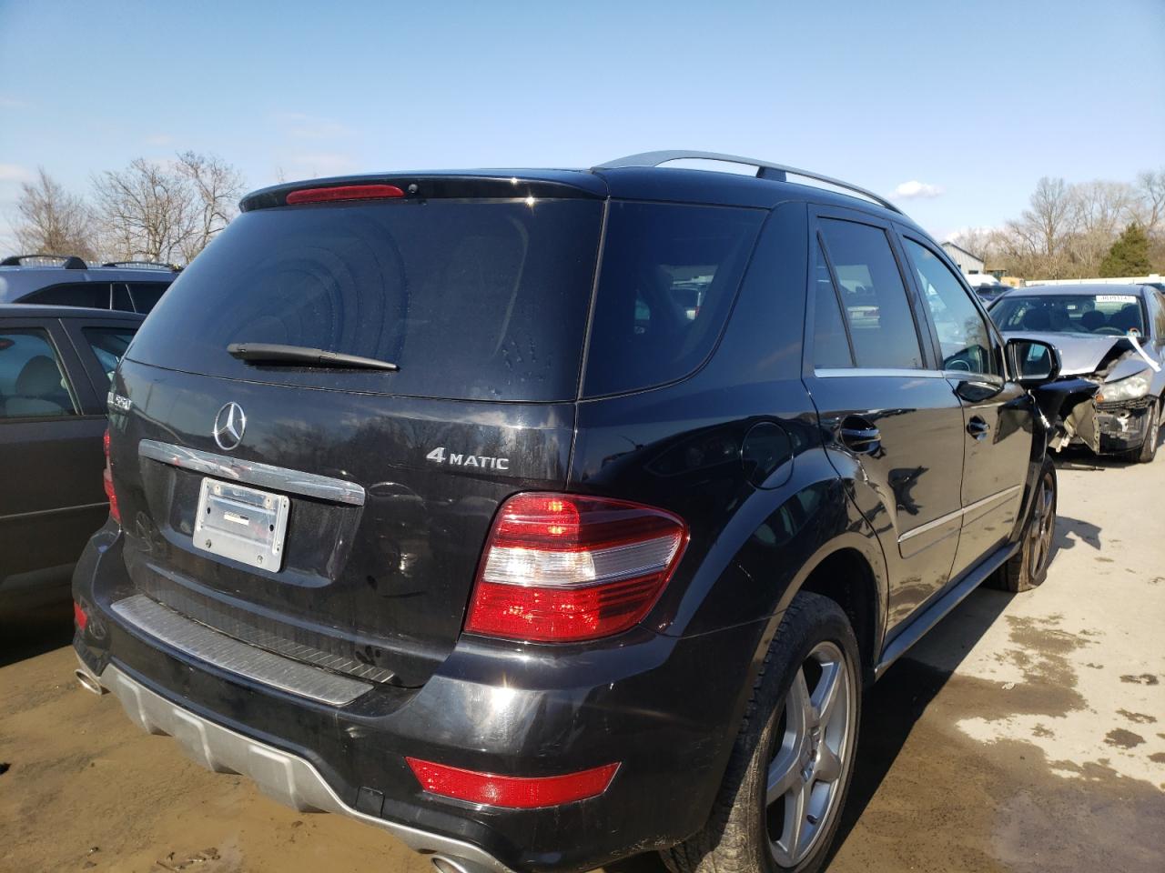Photo 4 from auction – 2009 MERCEDES-BENZ ML 550 with VIN 4JGBB72E89A454245