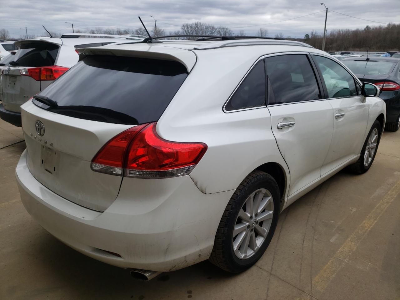 Photo 4 from auction – 2011 TOYOTA VENZA with VIN 4T3ZA3BB2BU049588