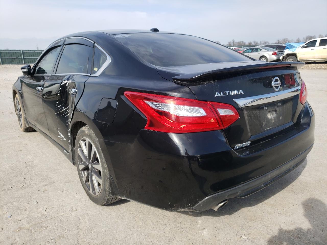Photo 3 from auction – 2017 NISSAN ALTIMA 2.5 with VIN 1N4AL3AP3HC241494