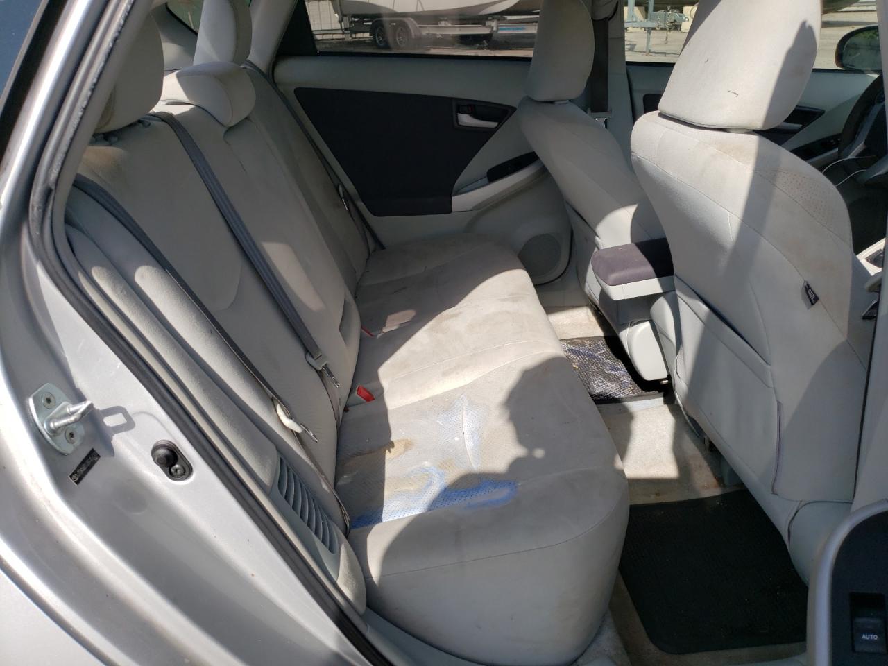 Photo 6 from auction – 2011 TOYOTA PRIUS with VIN JTDKN3DU2B1458208