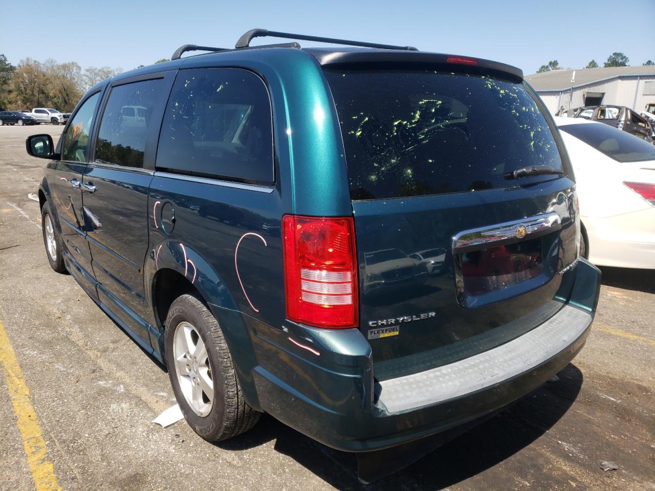 Photo 3 from auction – 2009 CHRYSLER TOWN & COU with VIN 2A8HR44E09R571876