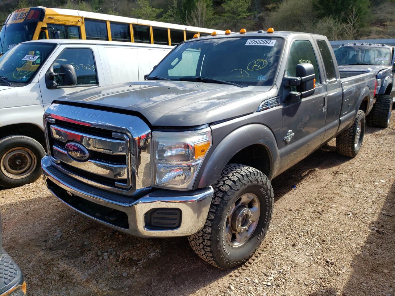 Photo 2 from auction – 2011 FORD F350 SUPER with VIN 1FT8X3BT8BEA31350
