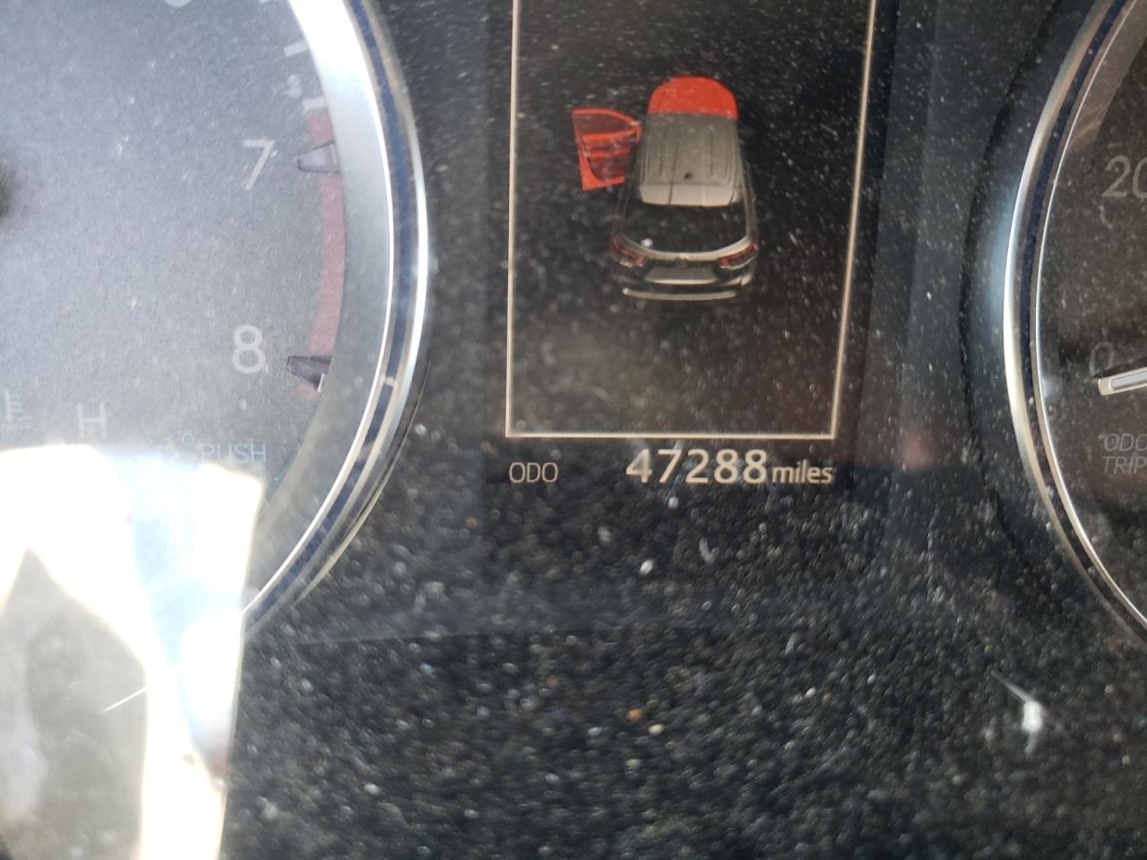 Photo 8 from auction – 2019 TOYOTA HIGHLANDER with VIN 5TDKZRFH2KS551384