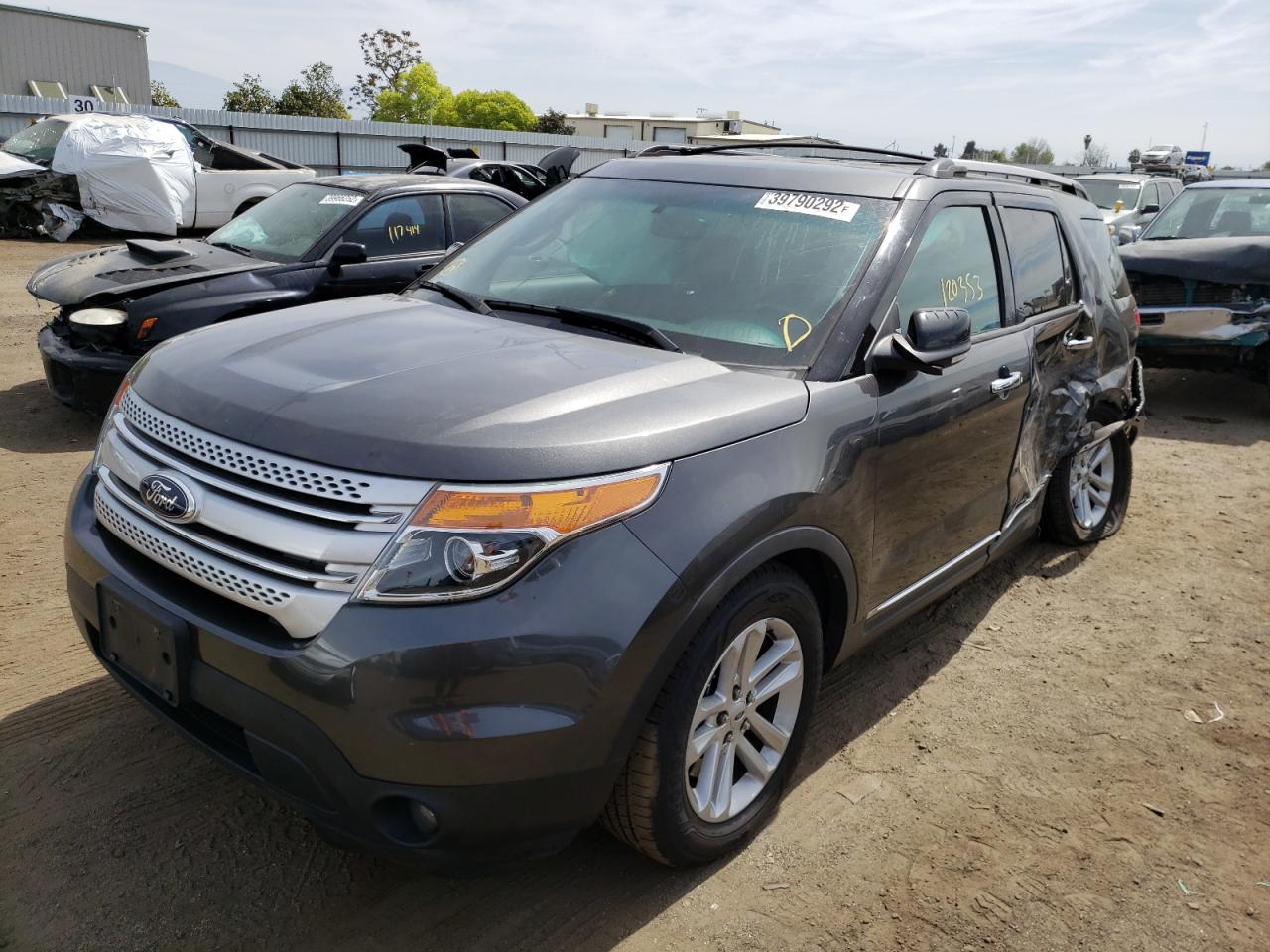 Photo 2 from auction – 2015 FORD EXPLORER X with VIN 1FM5K8D88FGB02446