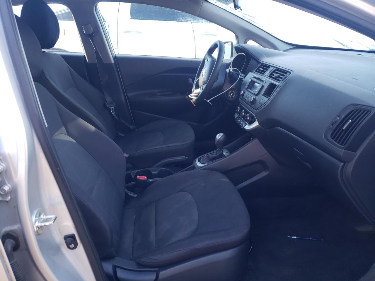 Photo 5 from auction – 2015 KIA RIO LX with VIN KNADM4A31F6528977