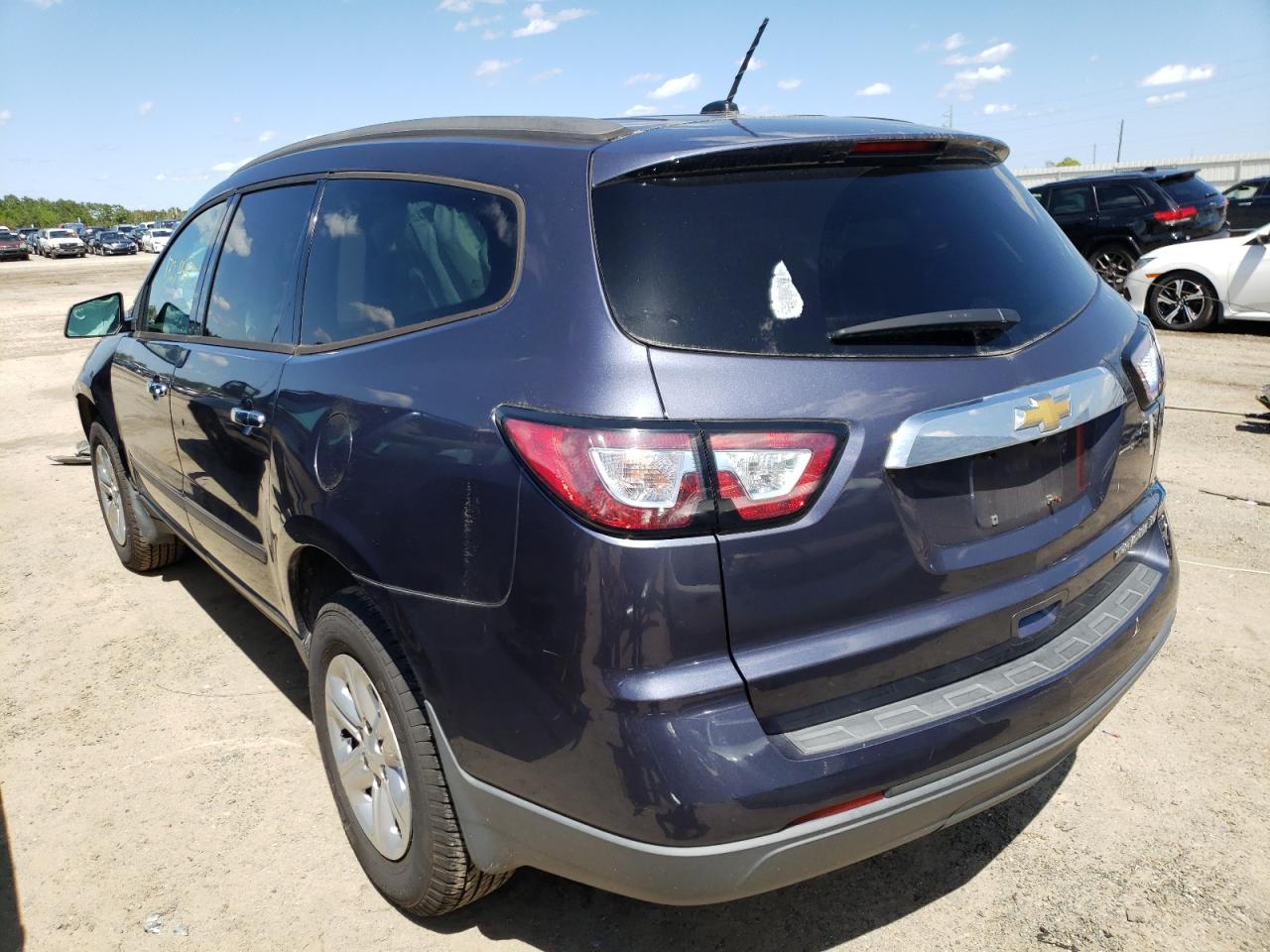 Photo 3 from auction – 2013 CHEVROLET TRAVERSE L with VIN 1GNKRFED4DJ103328