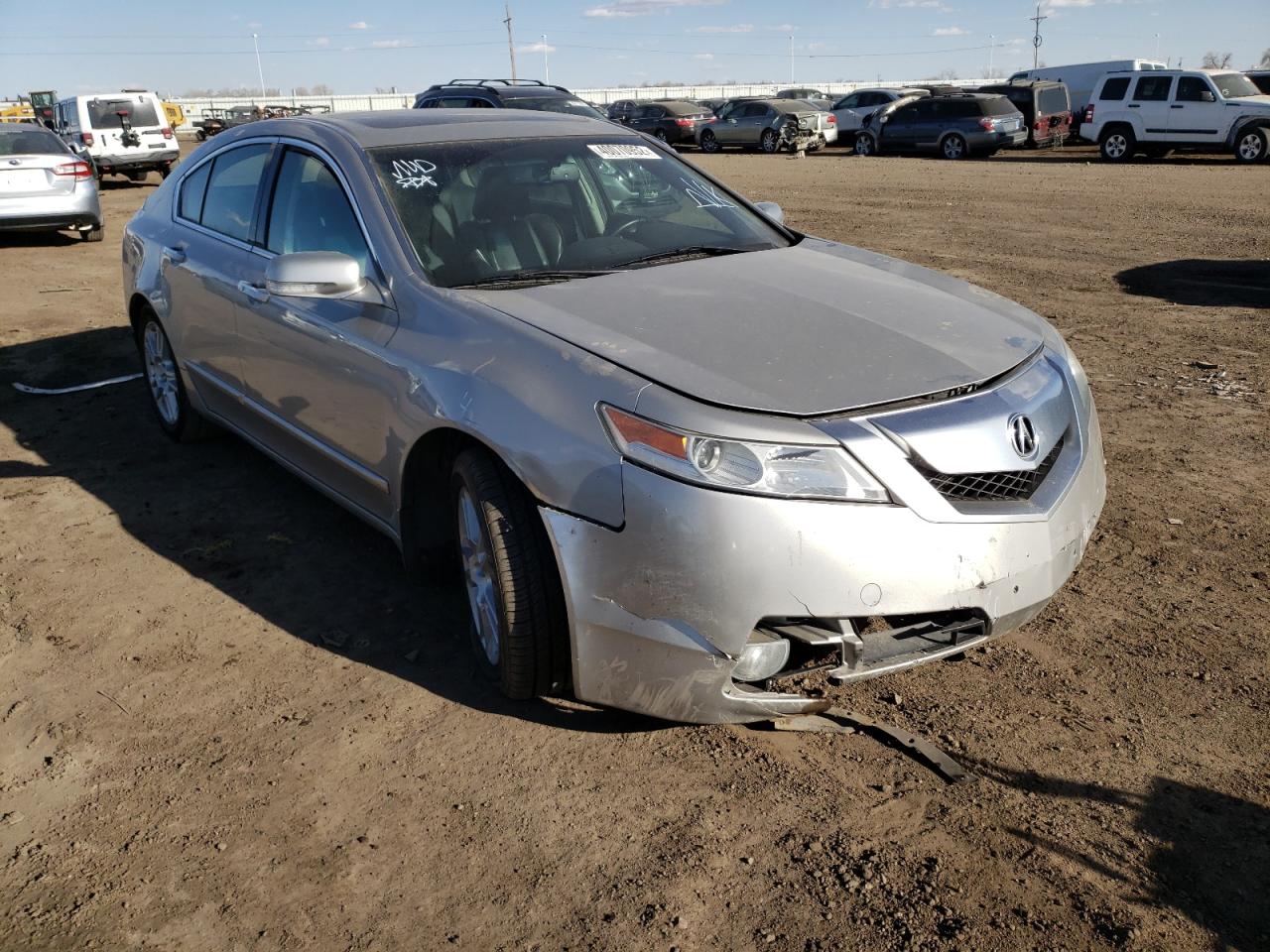 ACURA TL 2009 with VIN 19UUA86569A021704 - Photo from auction