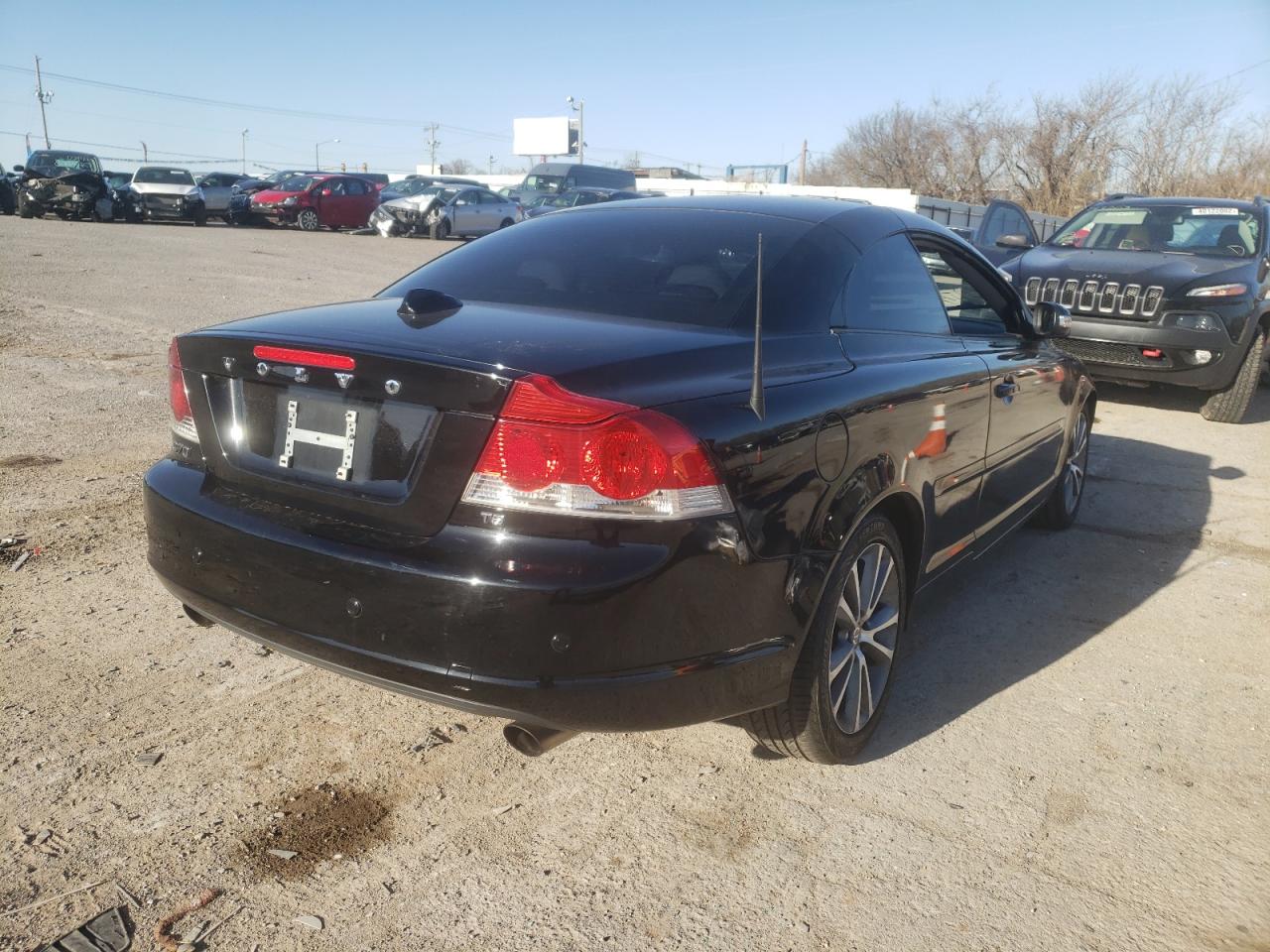 Photo 4 from auction – 2009 VOLVO C70 T5 with VIN YV1MC67259J078181