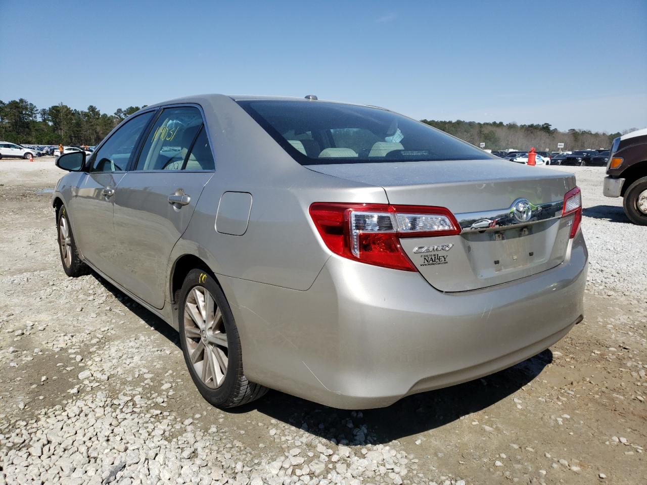 Photo 3 from auction – 2014 TOYOTA CAMRY L with VIN 4T1BF1FK2EU409411
