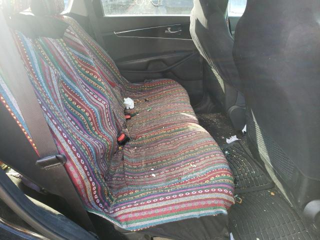 Photo 6 from auction – 2016 KIA SORENTO LX with VIN 5XYPGDA39GG165219