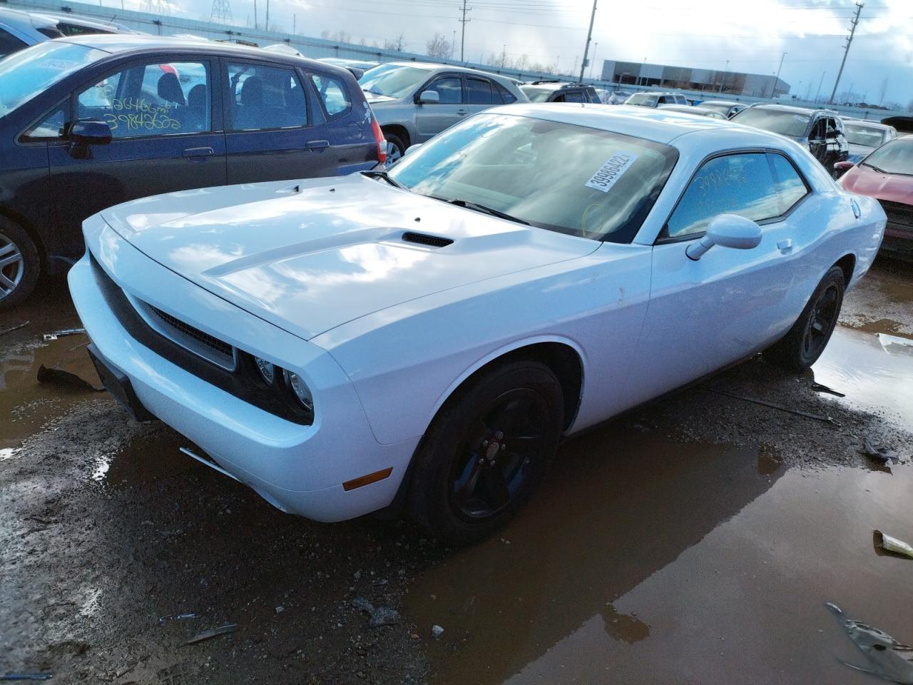 Photo 2 from auction – 2013 DODGE CHALLENGER with VIN 2C3CDYAG8DH530993