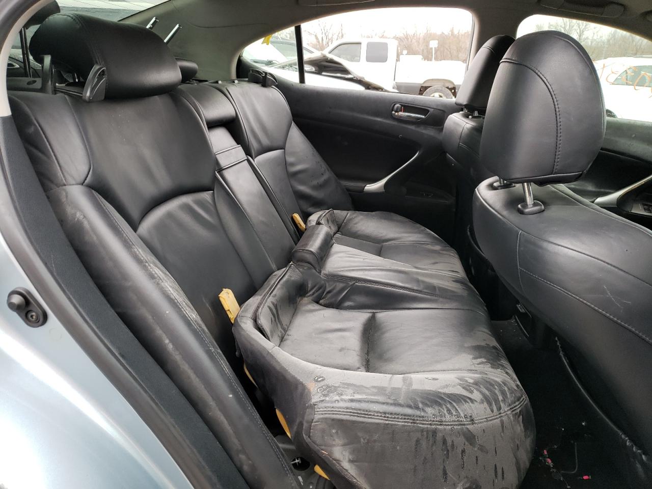 Photo 6 from auction – 2008 LEXUS IS 250 with VIN JTHCK262382023637