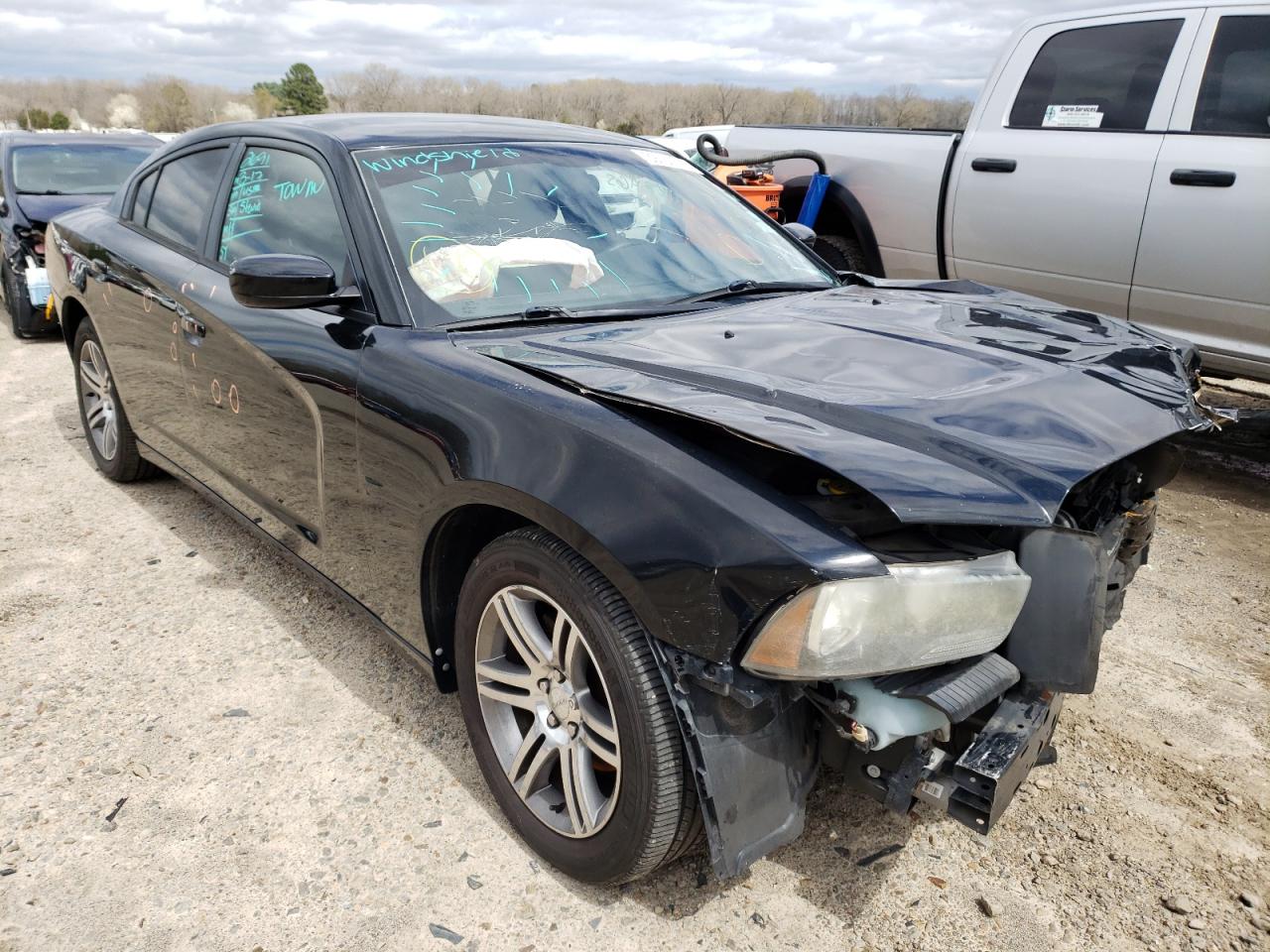 DODGE CHARGER SE 2013 with VIN 2C3CDXBG5DH637539 - Photo from auction