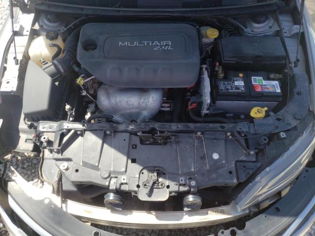 Photo 7 from auction – 2015 CHRYSLER 200 LIMITE with VIN 1C3CCCAB2FN606213
