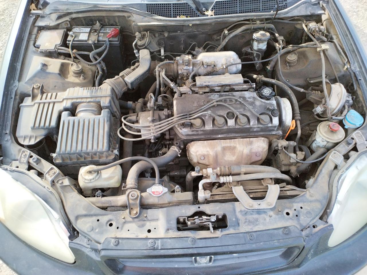 Photo 7 from auction – 1996 HONDA CIVIC EX with VIN 1HGEJ8249TL072899