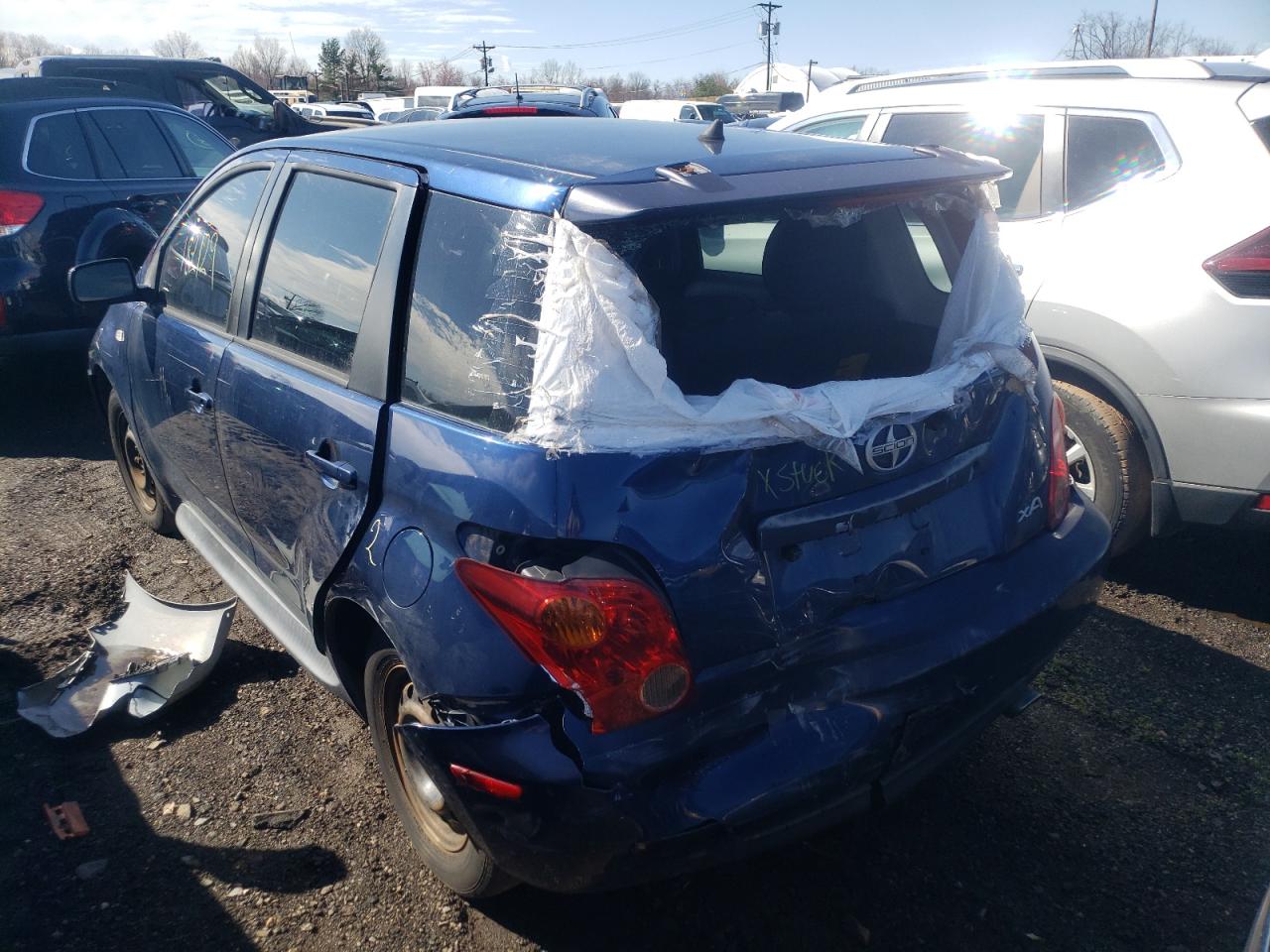 Photo 3 from auction – 2005 SCION XA with VIN JTKKT624150093467
